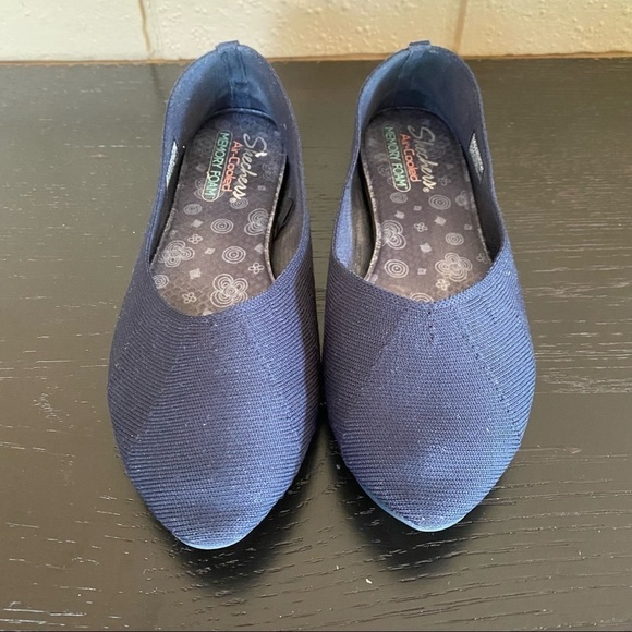 Skechers Solid Washable Knit Slip On Flats Shoes Comfort Navy Size 9.5 - Picture 3 of 7